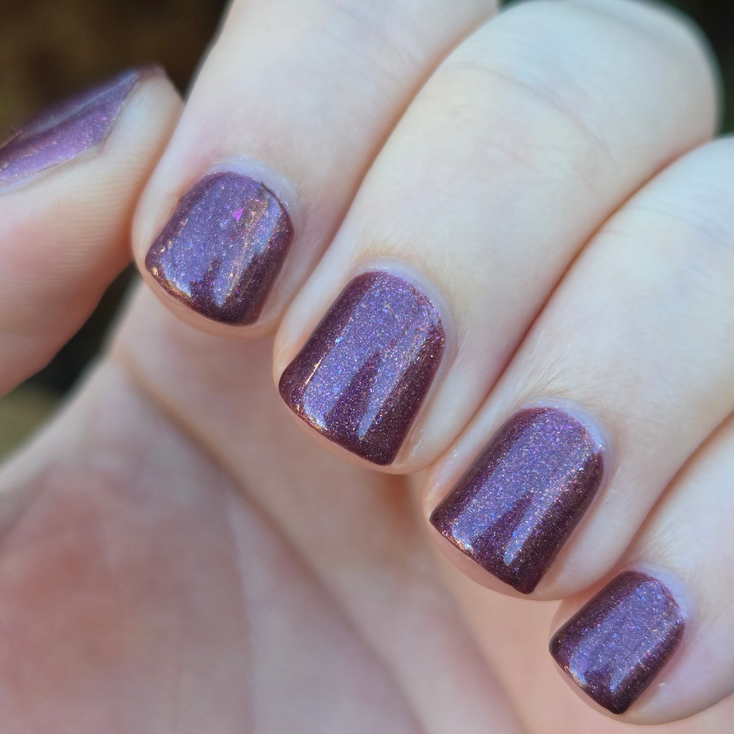 ⭐ Shades of Phoenix – Blood Moon (Crème/Glitter)