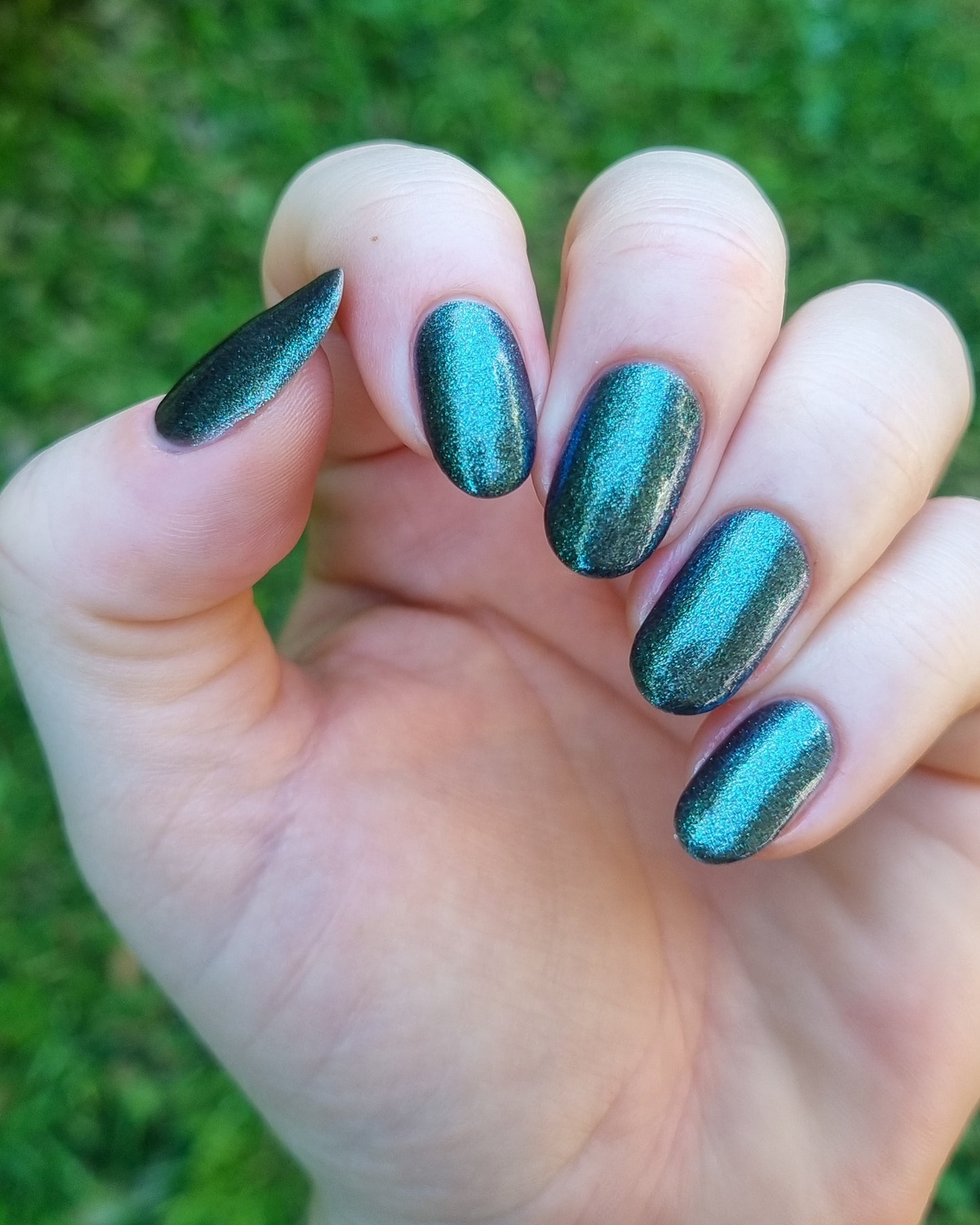Laugh In The Moonlight (Gallivanting Nails)
