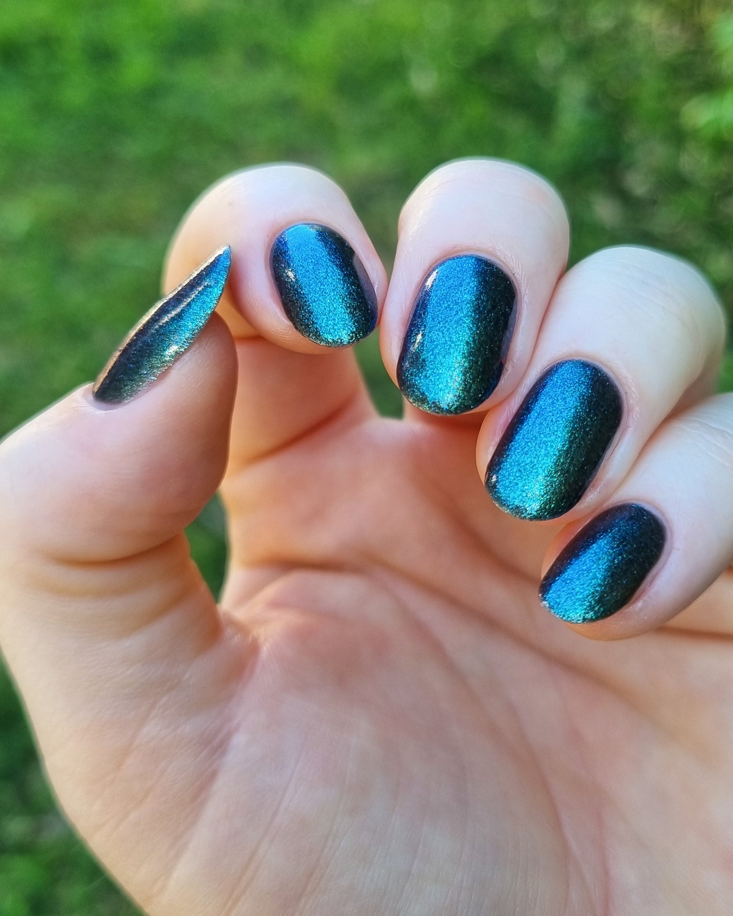 Laugh In The Moonlight (Gallivanting Nails)
