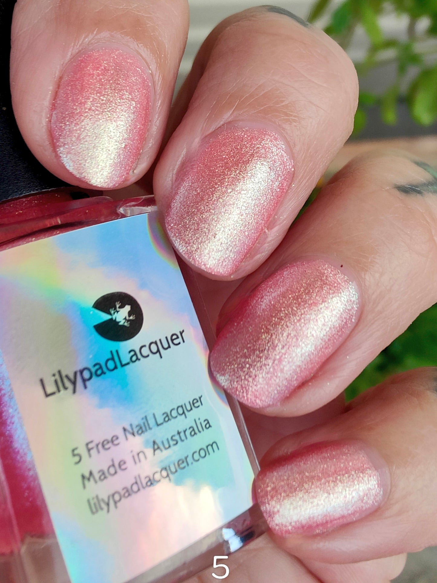 ⭐ Lilypad Lacquer – Graveyard Shift (Shimmer)