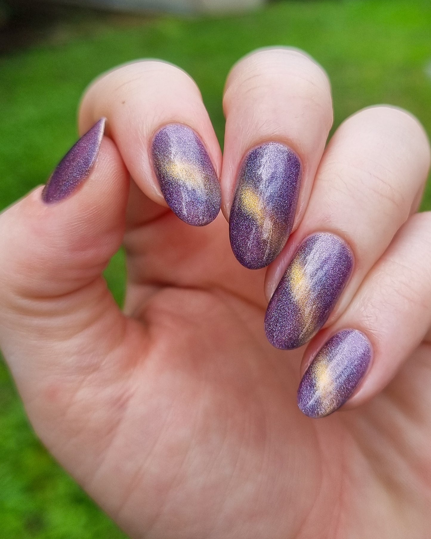 ⭐ Three Hearts Polish – No Trick, All Treat (Holo/Magnetic)