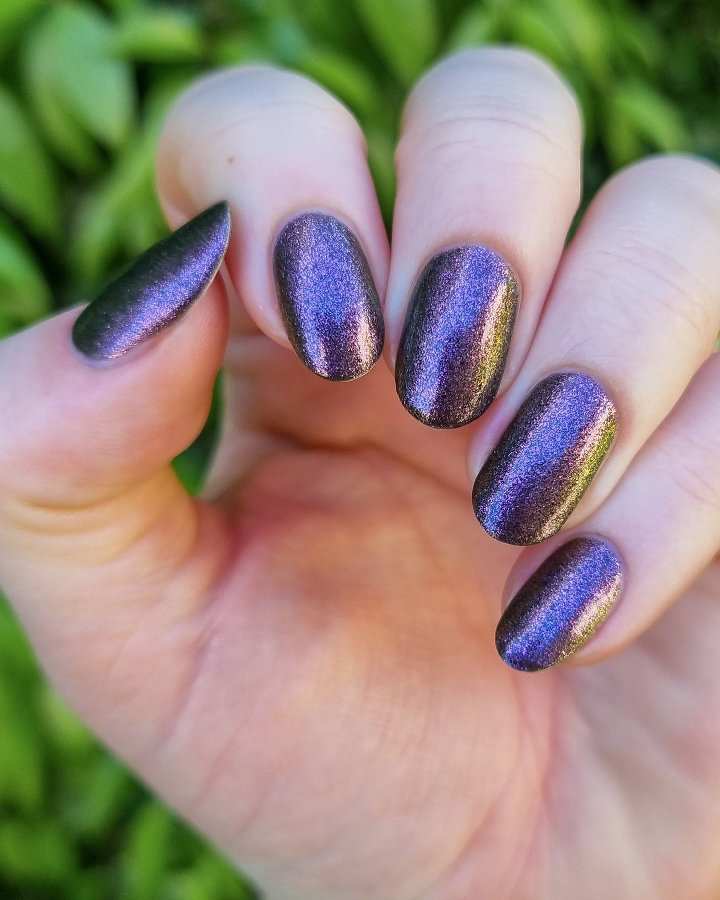 Haunting Beauty (Gallivanting Nails)