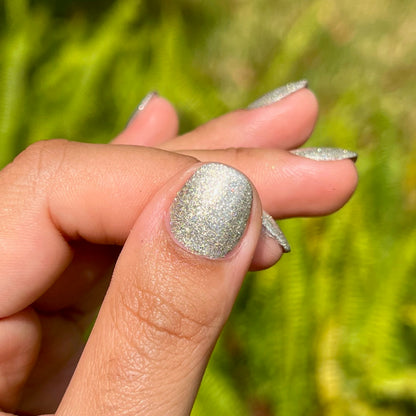 Jingle My Bells, Baby! (Gallivanting Nails)