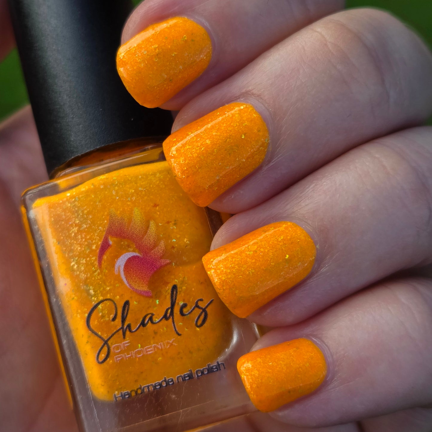 Shades of Phoenix – Zero-to-Hero (Crème/Glitter) - Overpour Shade