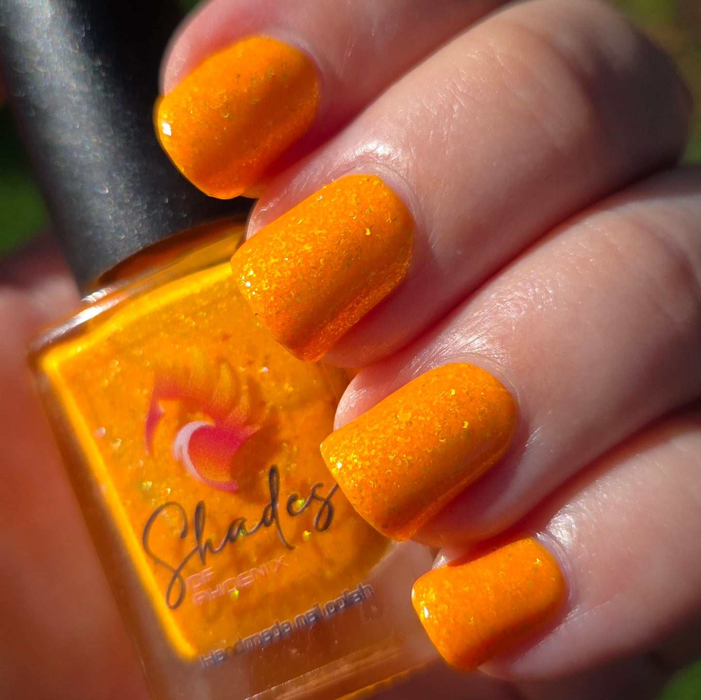 Shades of Phoenix – Zero-to-Hero (Crème/Glitter) - Overpour Shade