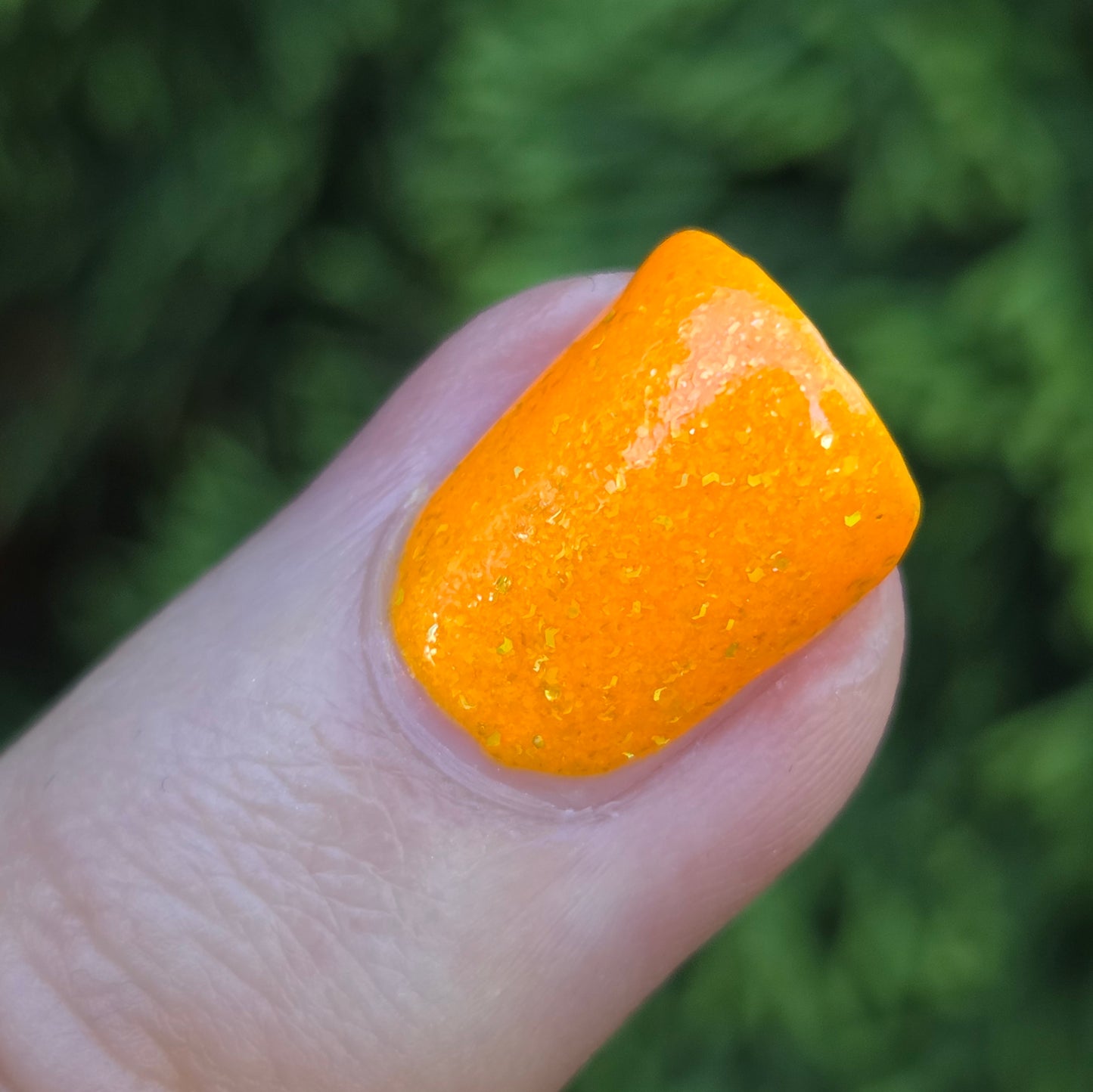 Shades of Phoenix – Zero-to-Hero (Crème/Glitter) - Overpour Shade