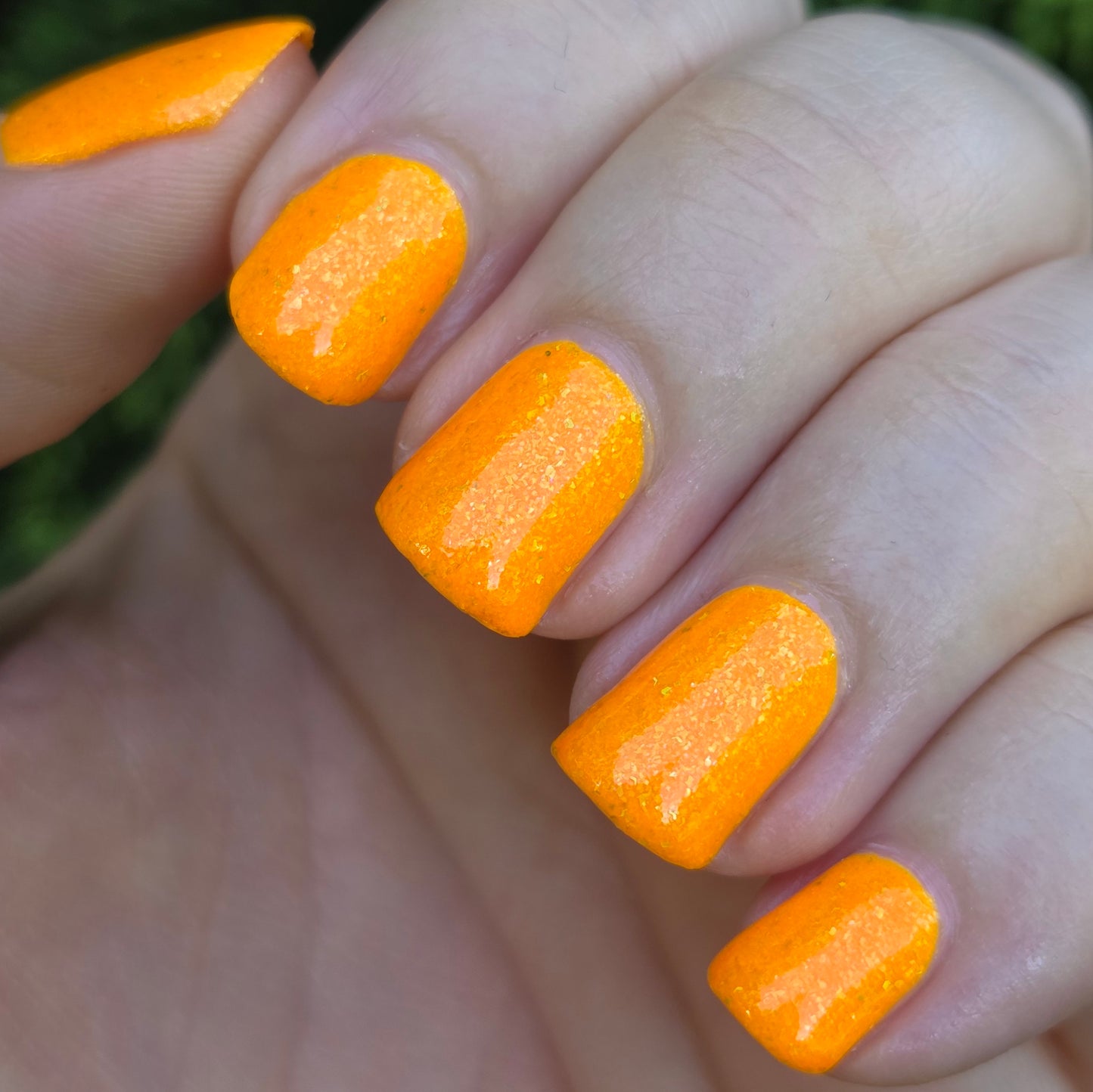 Shades of Phoenix – Zero-to-Hero (Crème/Glitter) - Overpour Shade