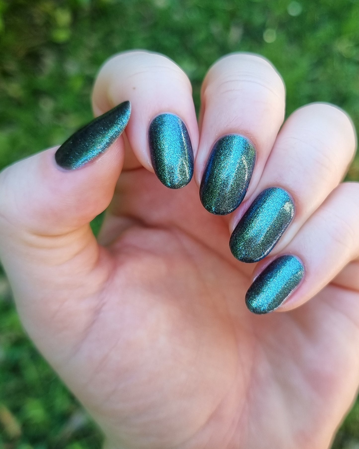 Laugh In The Moonlight (Gallivanting Nails)