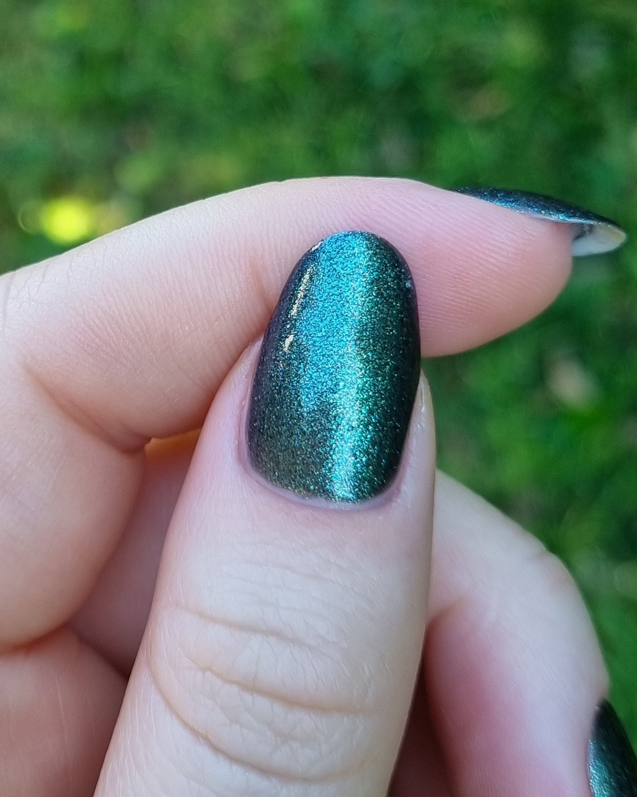 Laugh In The Moonlight (Gallivanting Nails)
