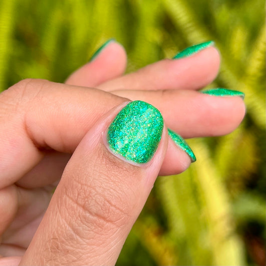 How Tree-mendous (Gallivanting Nails)