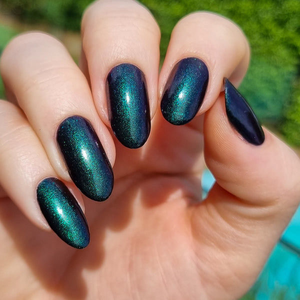 Serpent's Kiss (Overpour Shade) - Cosmic Polish