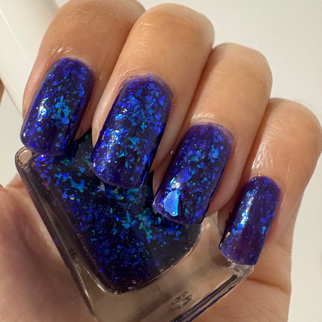 ⭐Gallivanting Nails - Witch and Famous (Flakies)