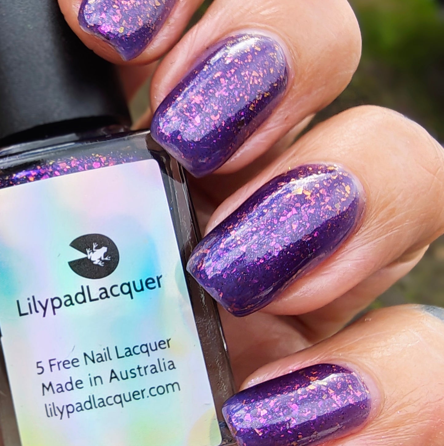 ⭐Lilypad Lacquer - Harmony Bear (Flakies)