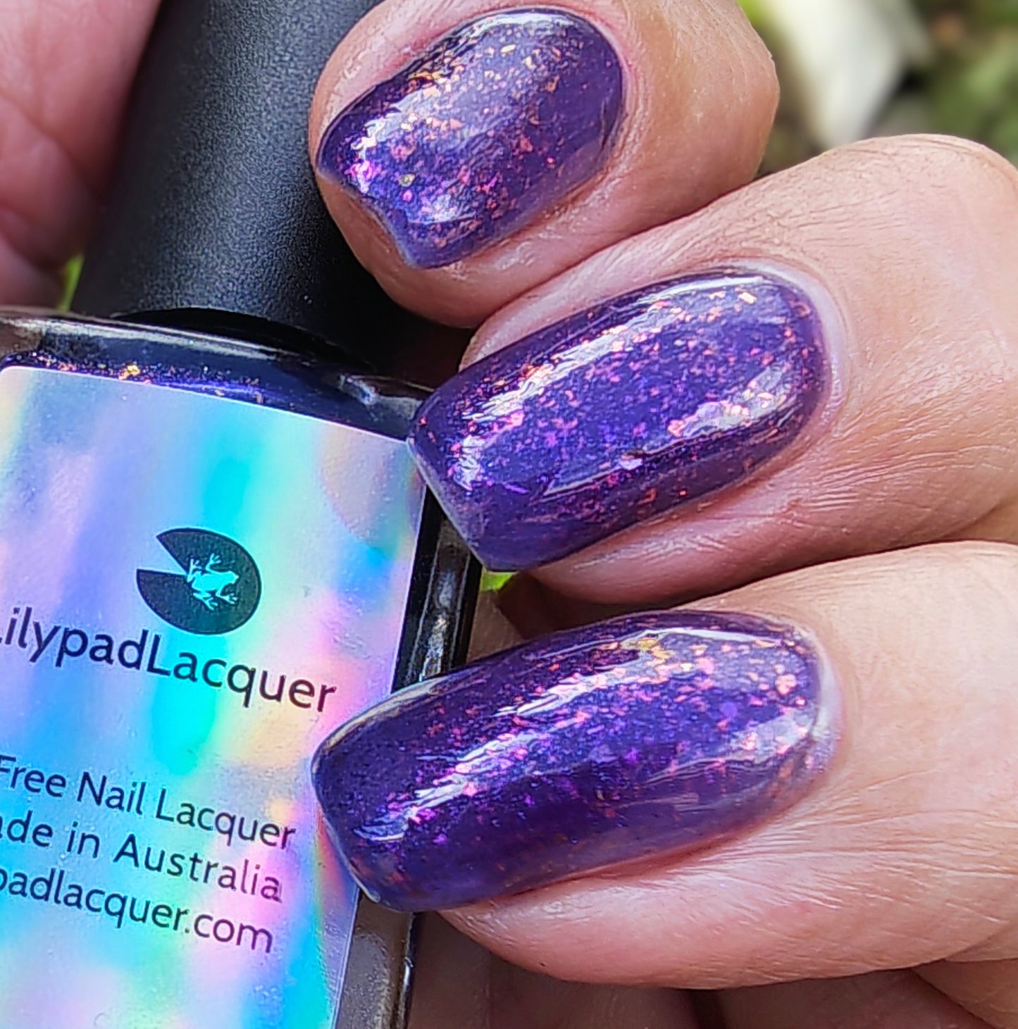 ⭐Lilypad Lacquer - Harmony Bear (Flakies)