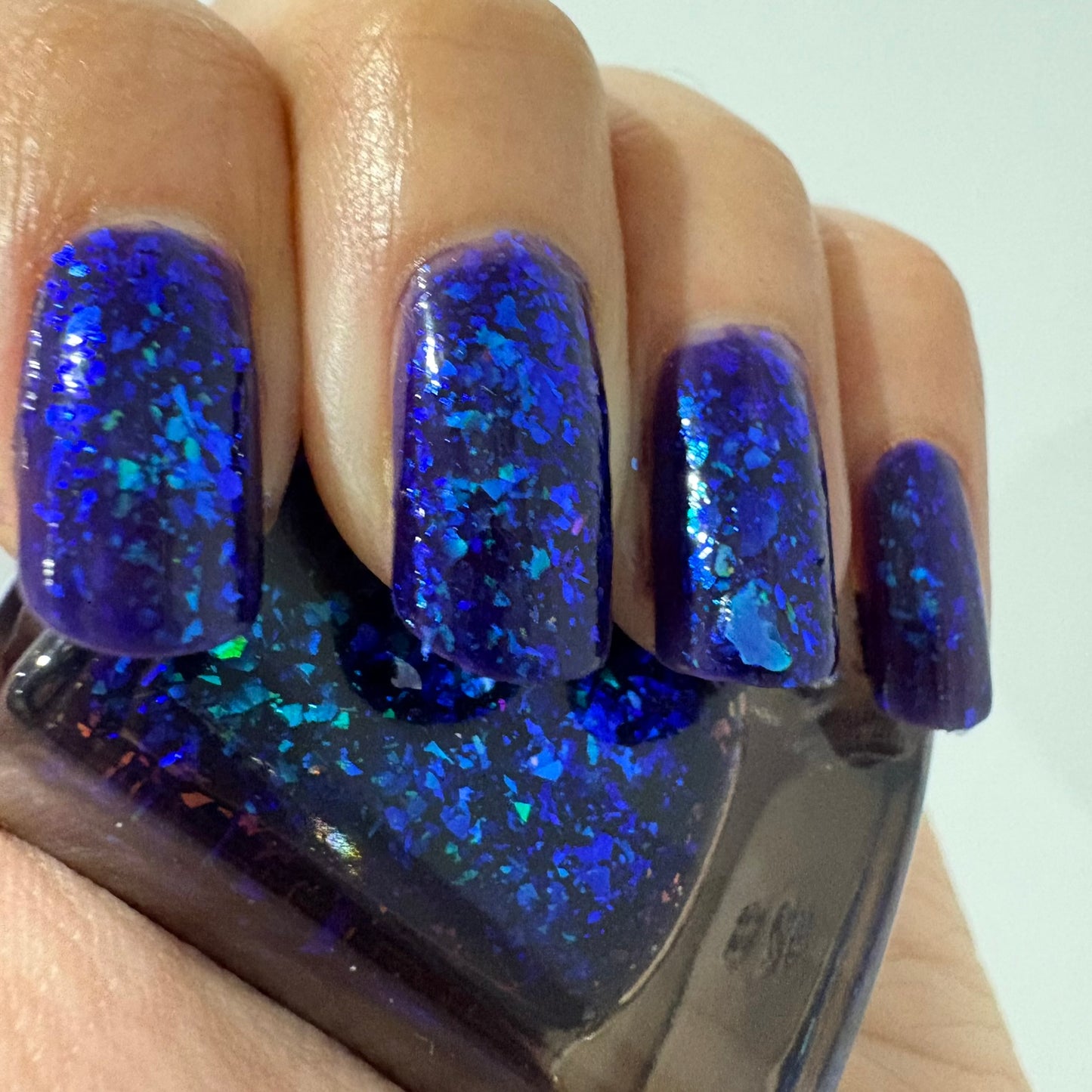 ⭐Gallivanting Nails - Witch and Famous (Flakies)