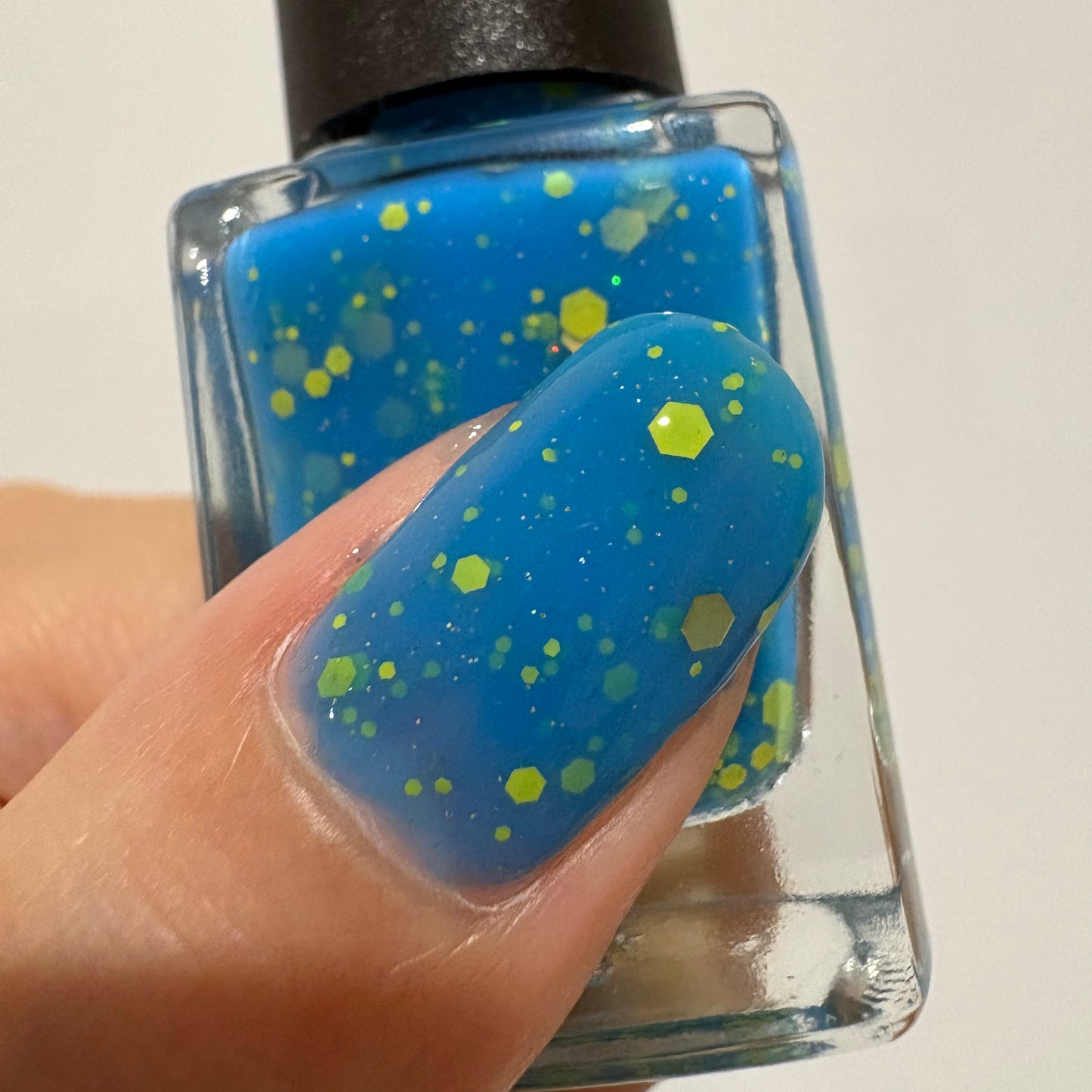 ⭐Gallivanting Nails- Nine Nine (Glitter/Jelly)
