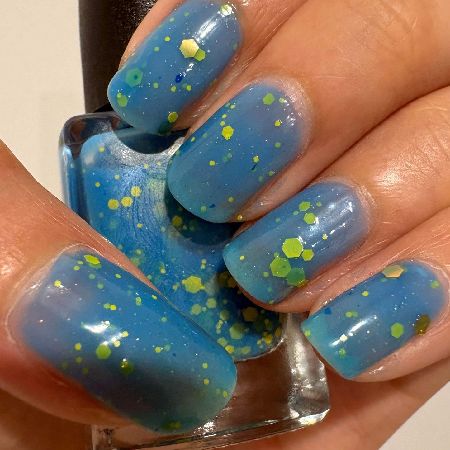 ⭐Gallivanting Nails- Nine Nine (Glitter/Jelly)