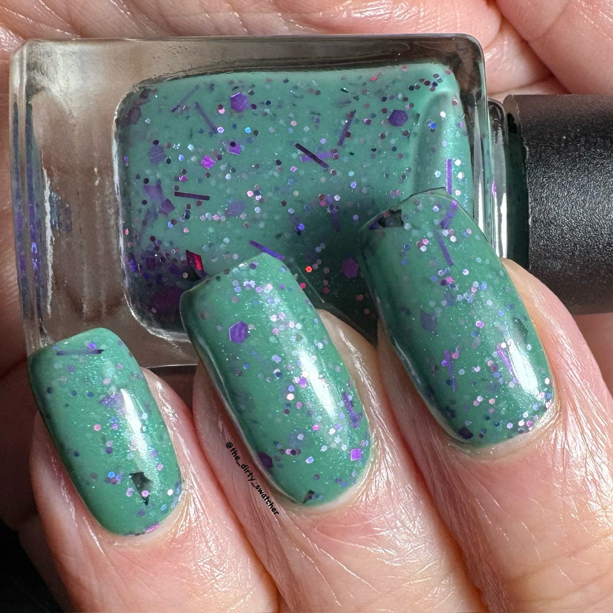 Gallivanting Nails - A Smile So Bewitching (Crelly / Glitter) (Overpour Shade)