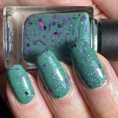 Gallivanting Nails - A Smile So Bewitching (Crelly / Glitter) (Overpour Shade)