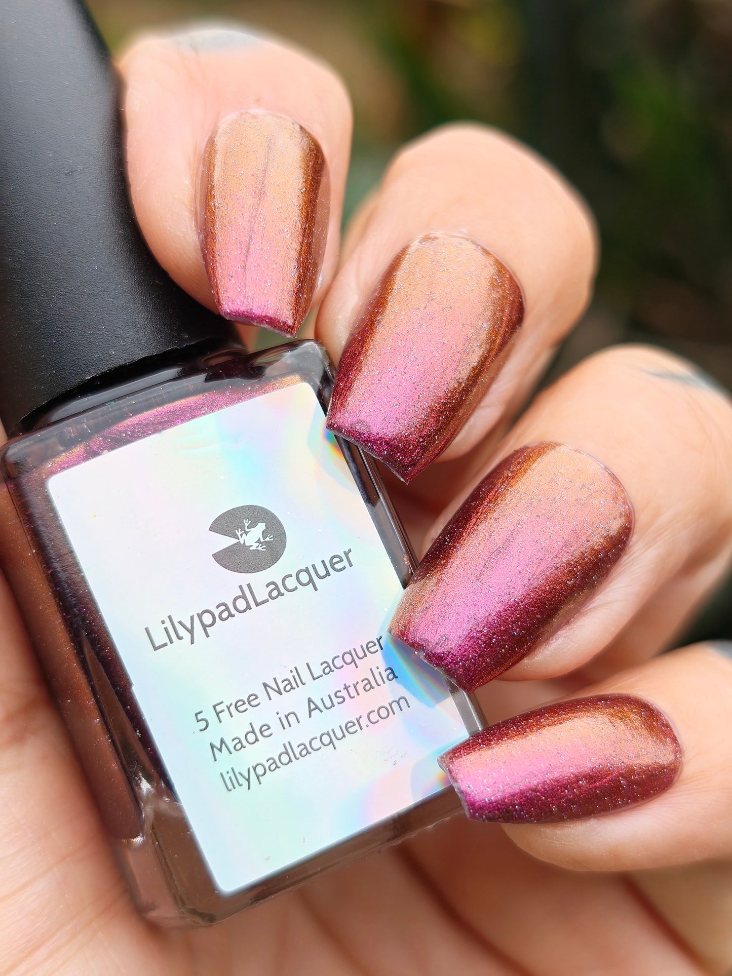 ⭐Lilypad Lacquer - Witch Wine (Shimmer/Holo)