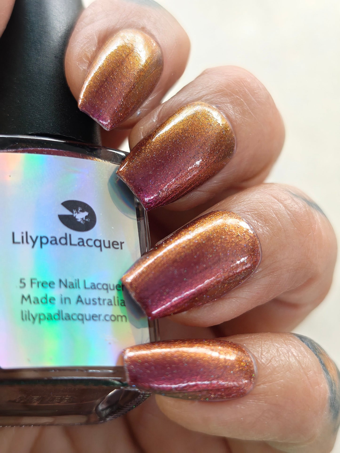 ⭐Lilypad Lacquer - Witch Wine (Shimmer/Holo)