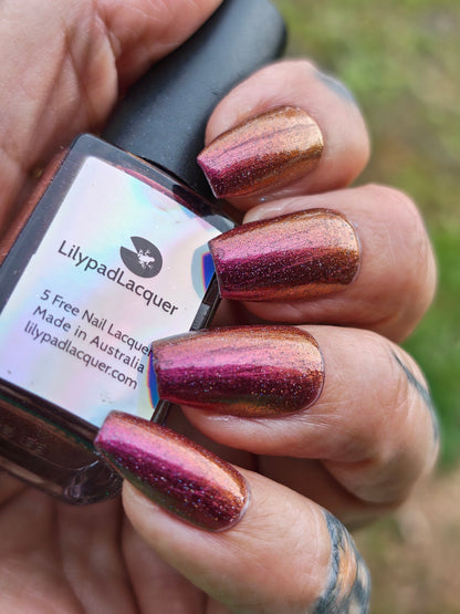 ⭐Lilypad Lacquer - Witch Wine (Shimmer/Holo)