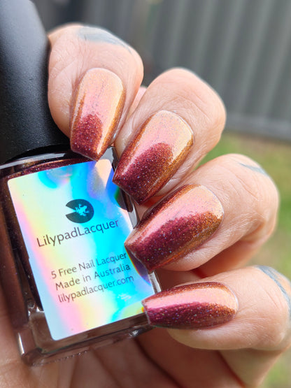 ⭐Lilypad Lacquer - Witch Wine (Shimmer/Holo)