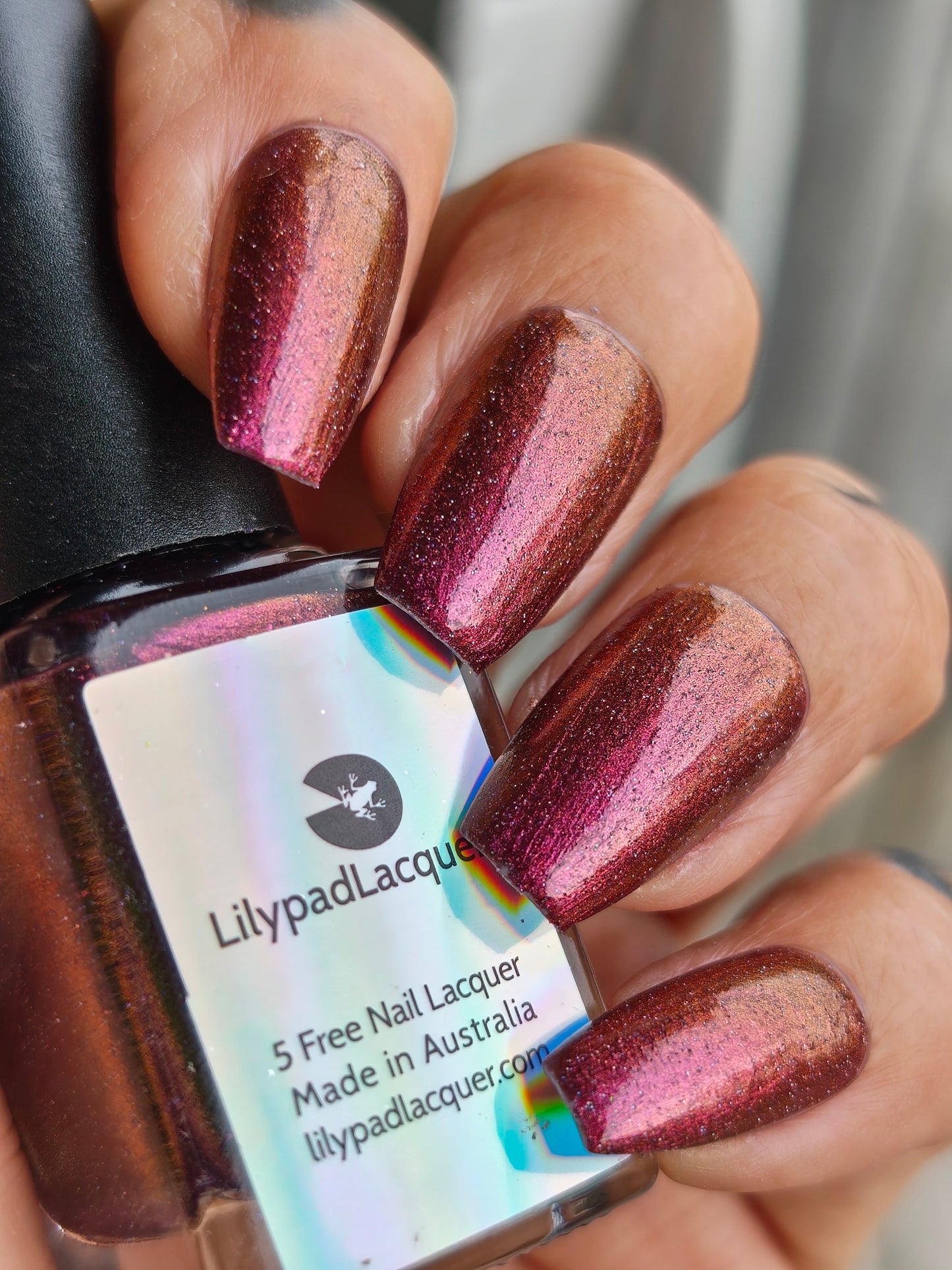 ⭐Lilypad Lacquer - Witch Wine (Shimmer/Holo)