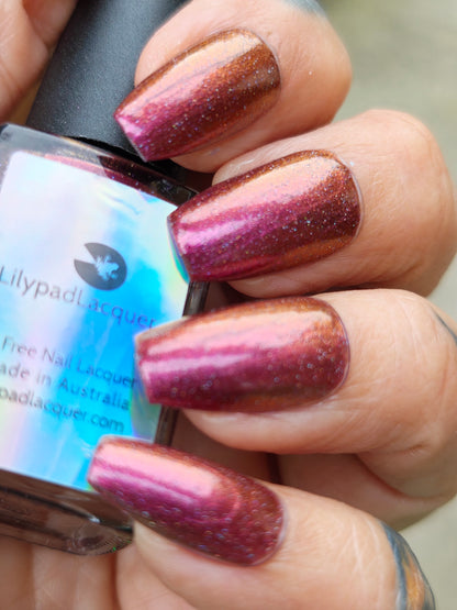 ⭐Lilypad Lacquer - Witch Wine (Shimmer/Holo)