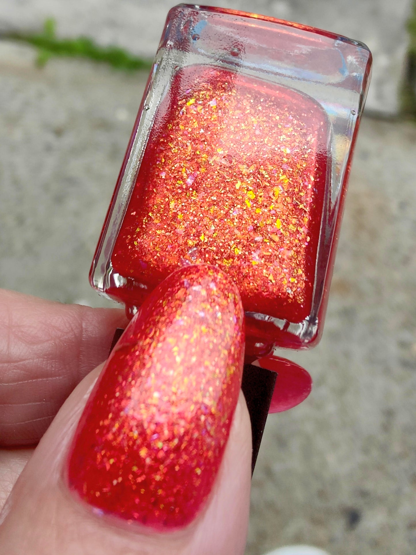 ⭐Lilypad Lacquer - Seductive Paradox (Flakies)