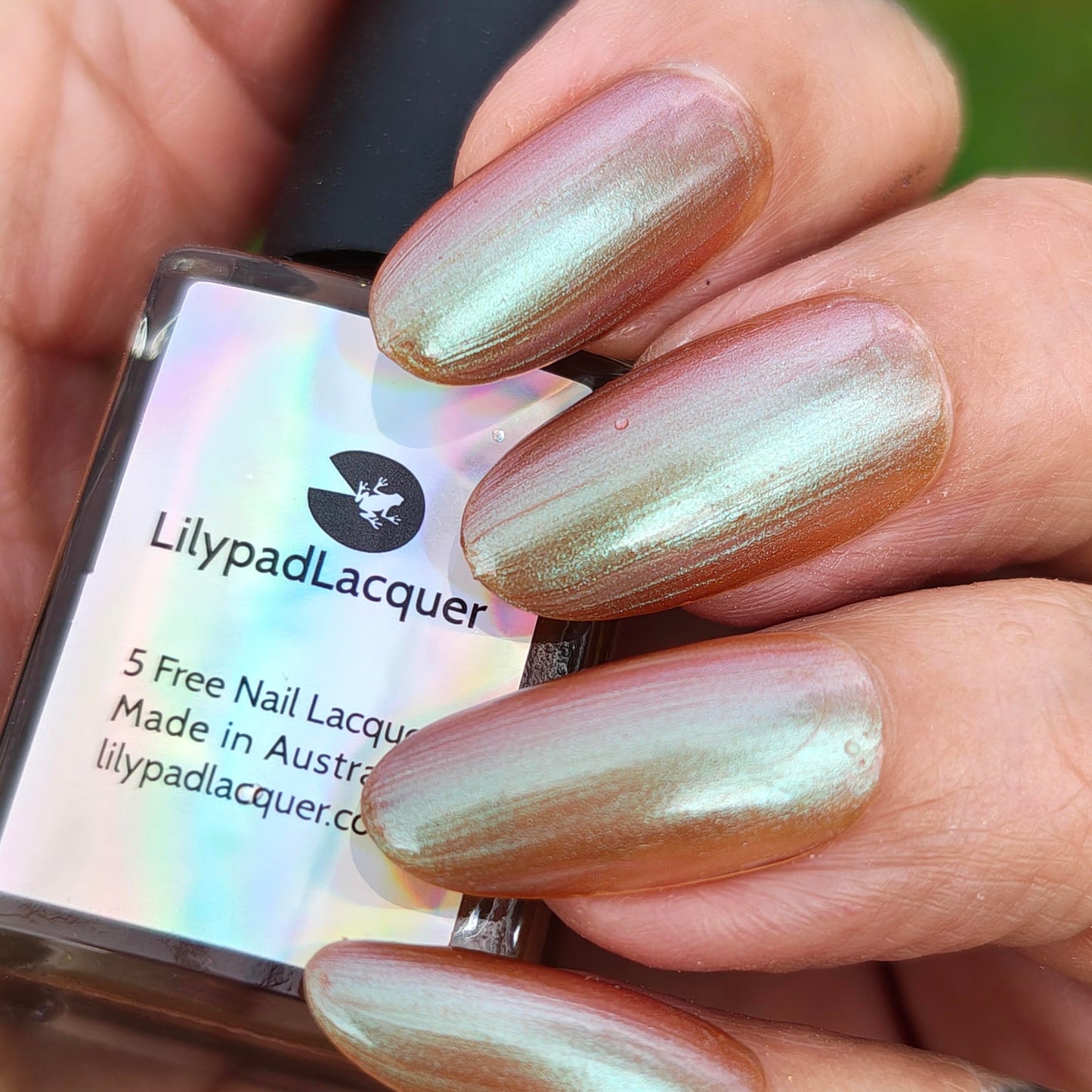 ⭐Lilypad Lacquer - Strike a Pose (Shimmer)