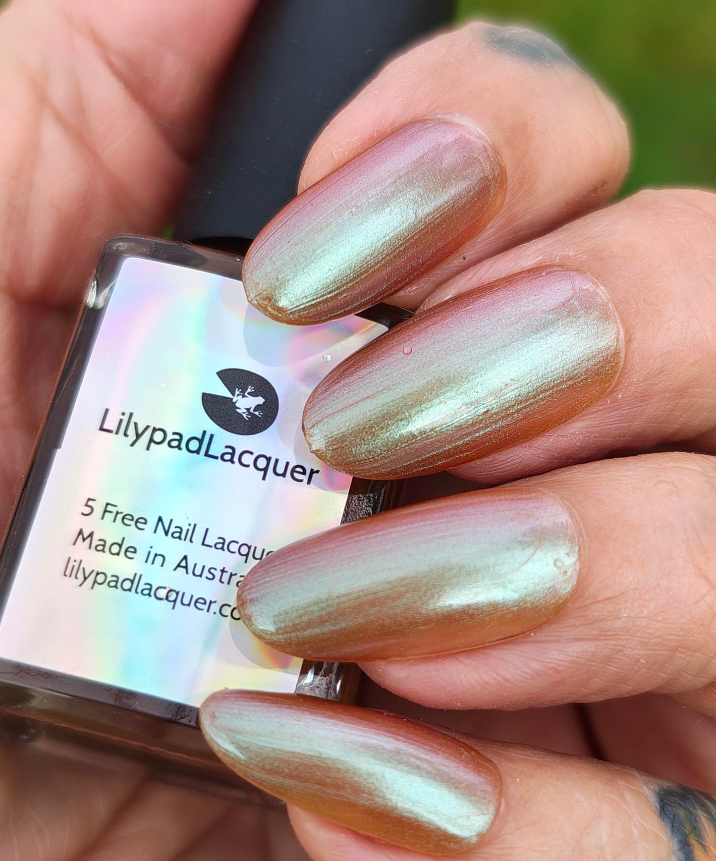 ⭐Lilypad Lacquer - Strike a Pose (Shimmer)