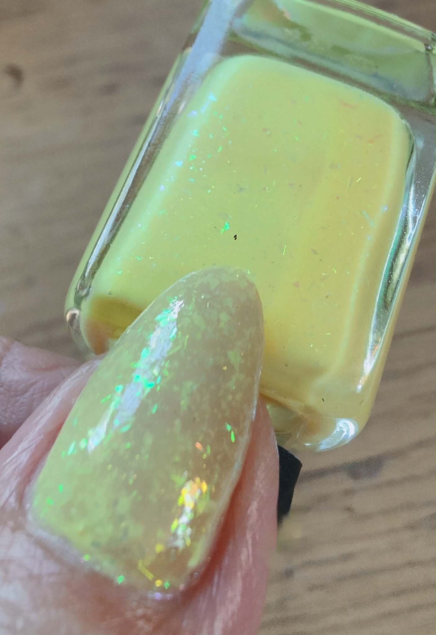 ⭐Lilypad Lacquer - Bittersweet (Flakies)
