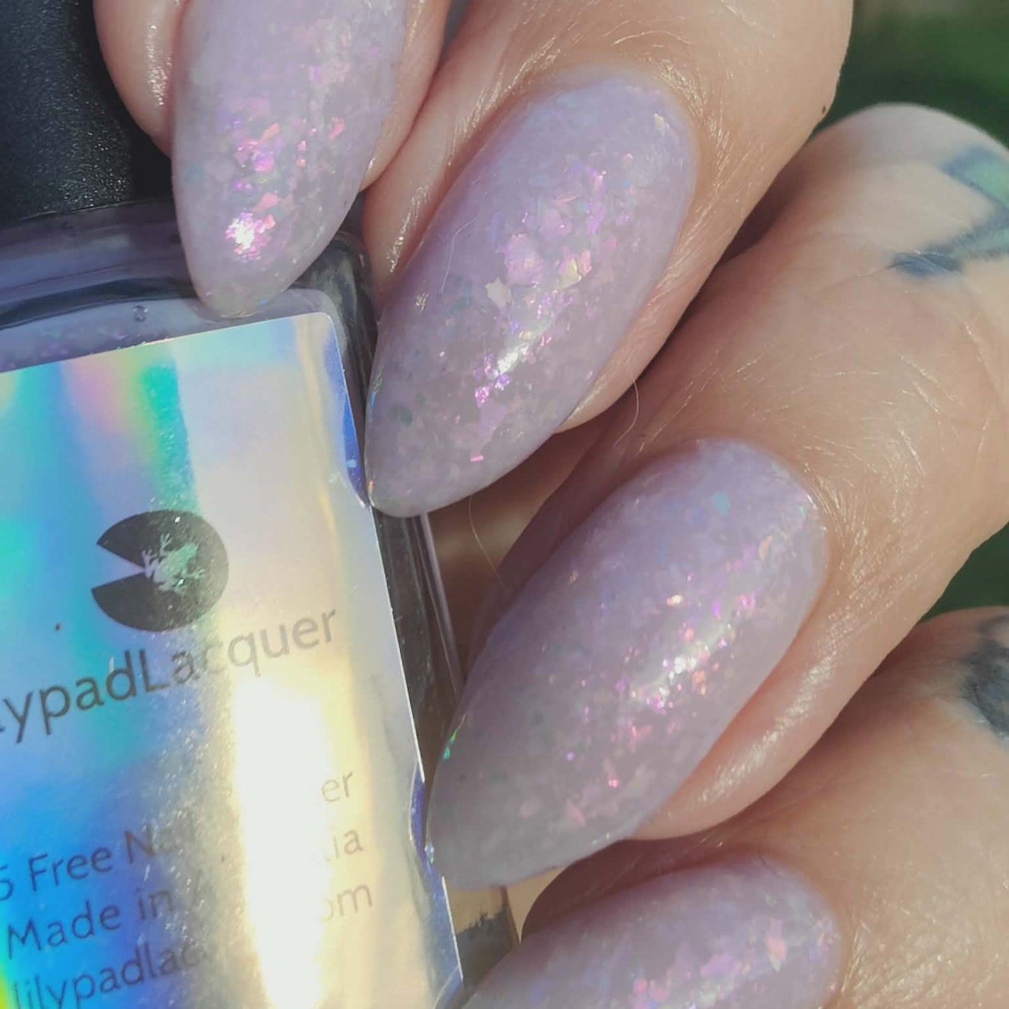 ⭐Lilypad Lacquer - Lavender Fantasy (Flakies)