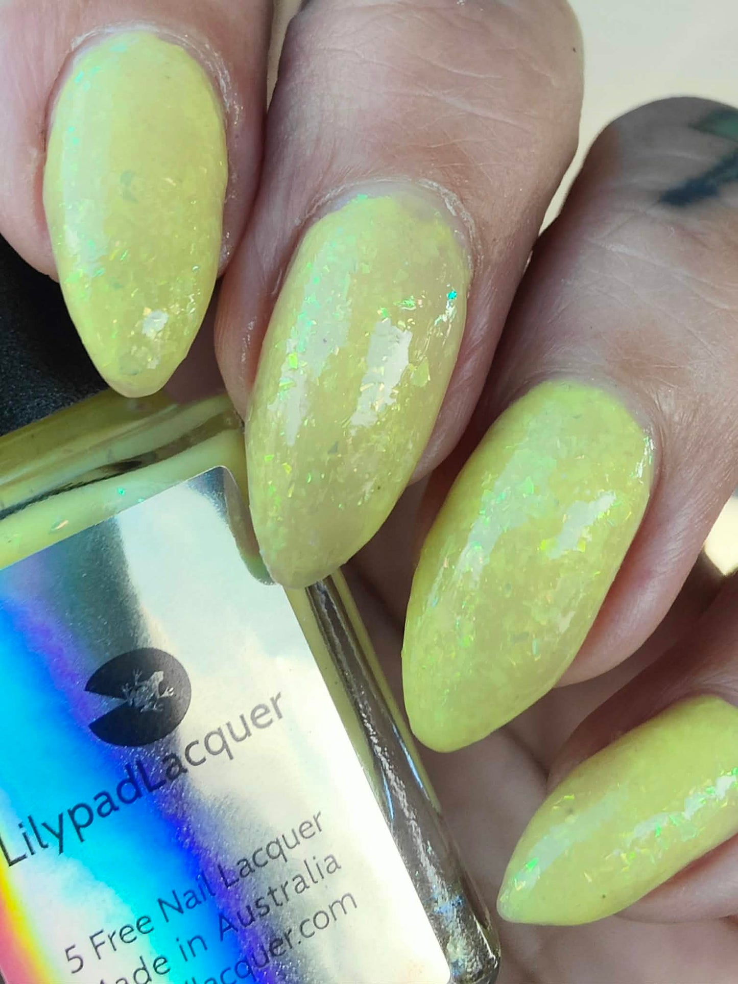 ⭐Lilypad Lacquer - Bittersweet (Flakies)