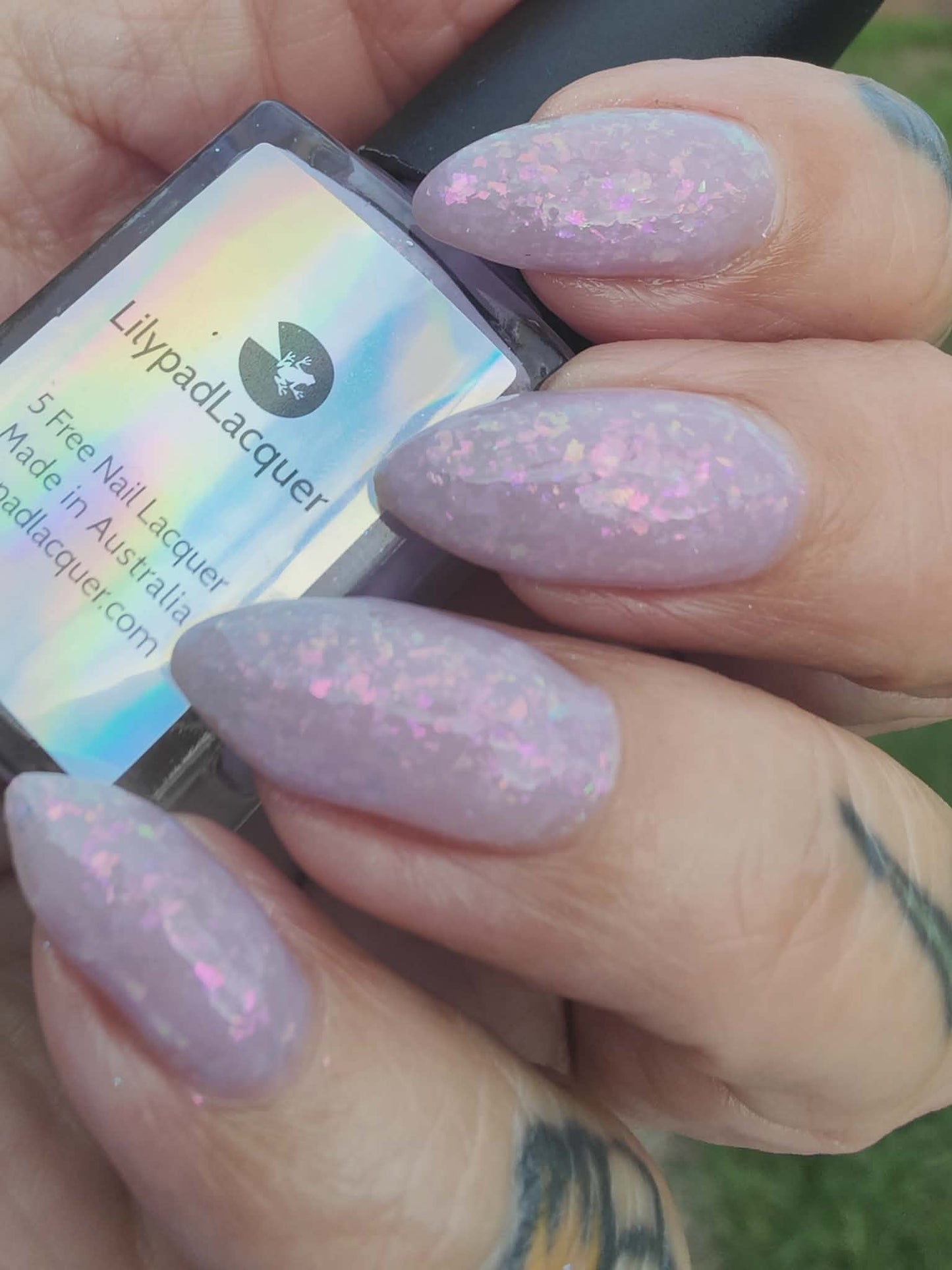 ⭐Lilypad Lacquer - Lavender Fantasy (Flakies)