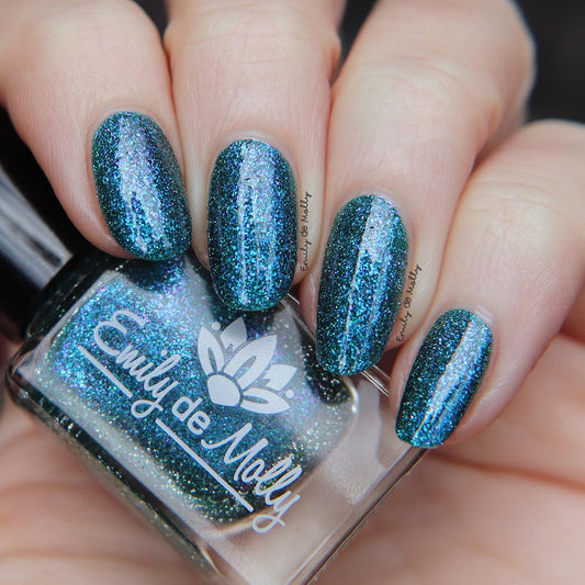 Emily de Molly - Not To Be Mistaken (Overpour Shade)